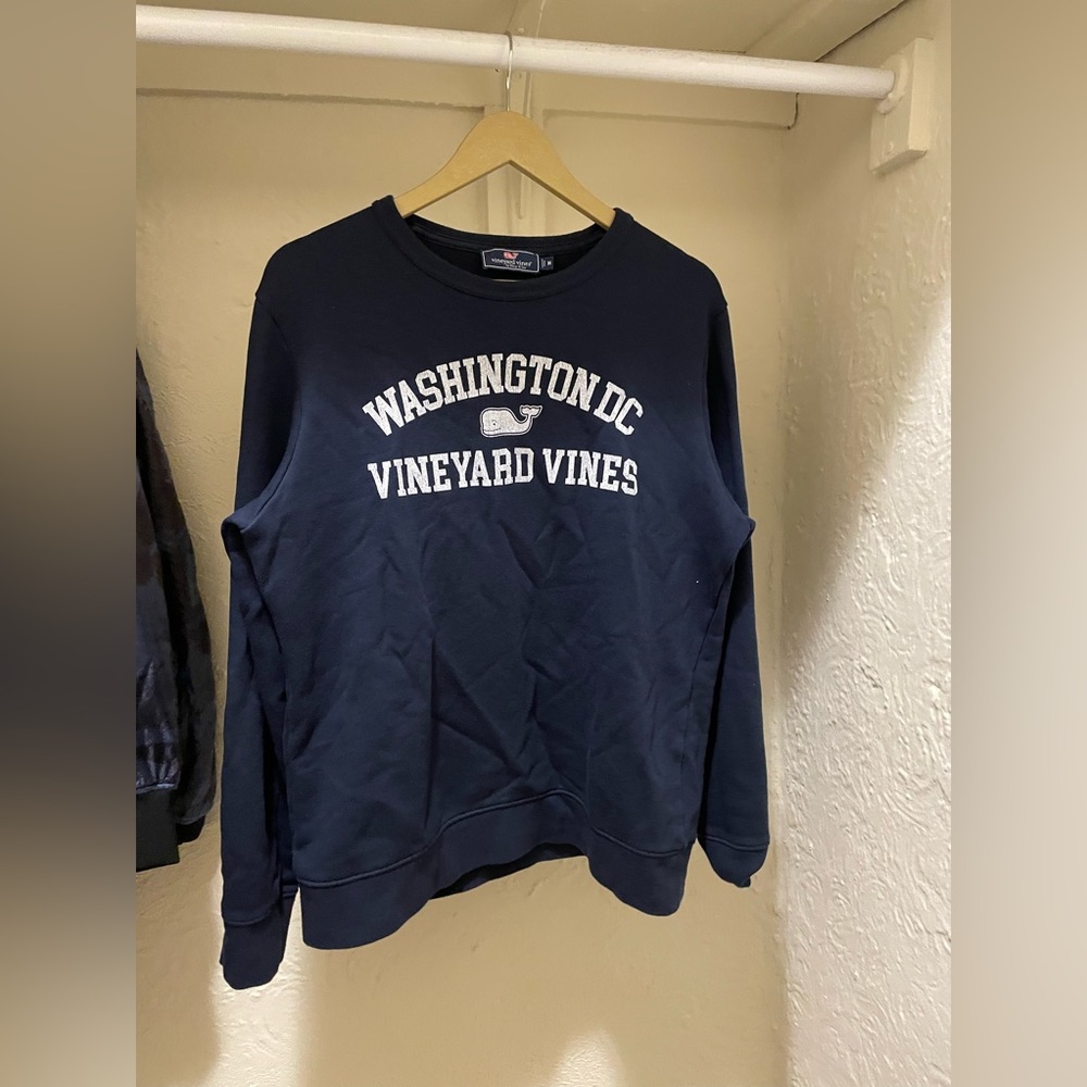 Limited Edition Vineyard Vines Washington DC sweatshirt